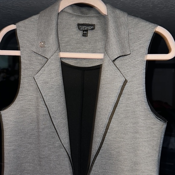 Nearly new, worn once. Woman’s TopShop long grey vest. US size 2. - Picture 2 of 5